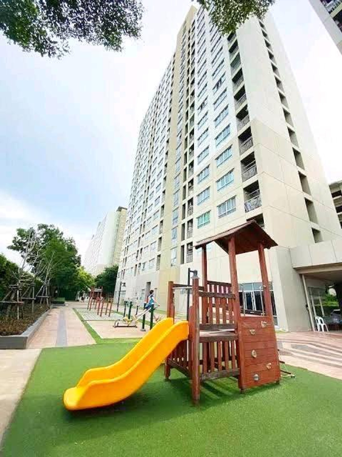 ขายคอนโดบางนา แบริ่ง ลาซาล : ขายต่ำกว่าราคาประเมินด่วน​ 1.06ล.​ คอนโด​ (ใกล้BTS​ + mrt)​ ลุมพินี วิลล์ ลาซาล - แบริ่ง ชั้นสูง​ วิวสวย