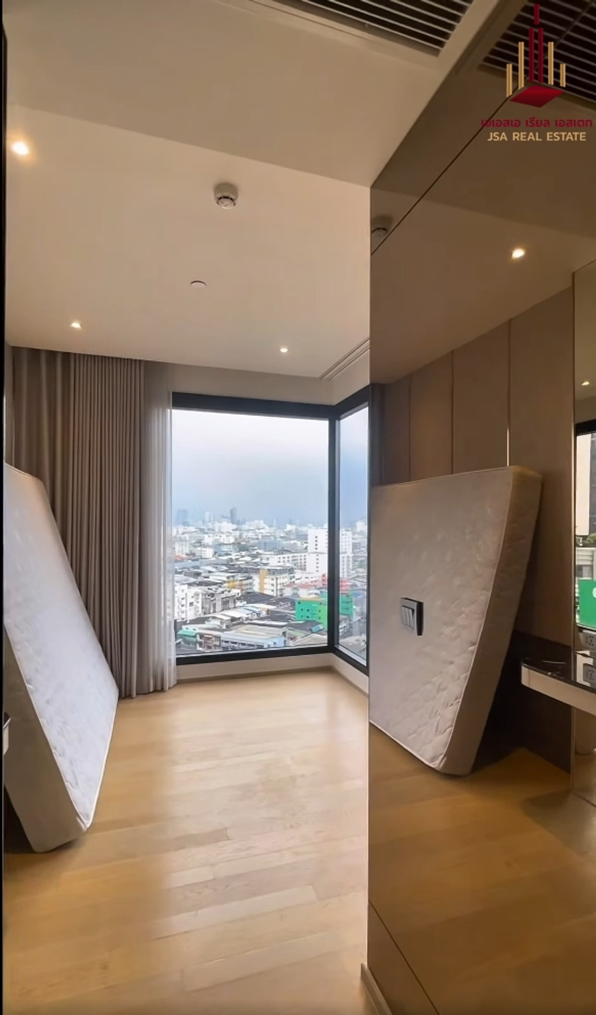 For RentCondoRama9, Petchburi, RCA : ✨ For Rent: Ashton Asoke - Rama 9 Condo ✨ 💰 Only 35,000 THB/month