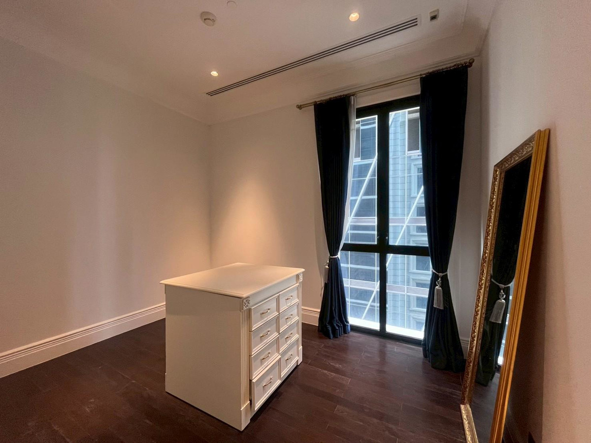 For RentCondoWitthayu, Chidlom, Langsuan, Ploenchit : 🍑🦊 98 Wireless 🦊🍑 2 Beds 3 Baths, Rental 180,000 Baht