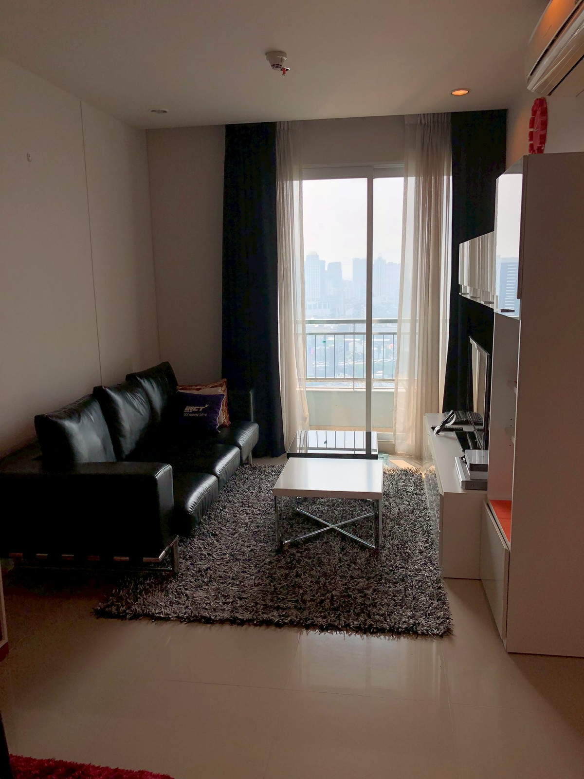 ขายคอนโดพระราม 9 เพชรบุรีตัดใหม่ RCA : ขาย!! Circle condominium