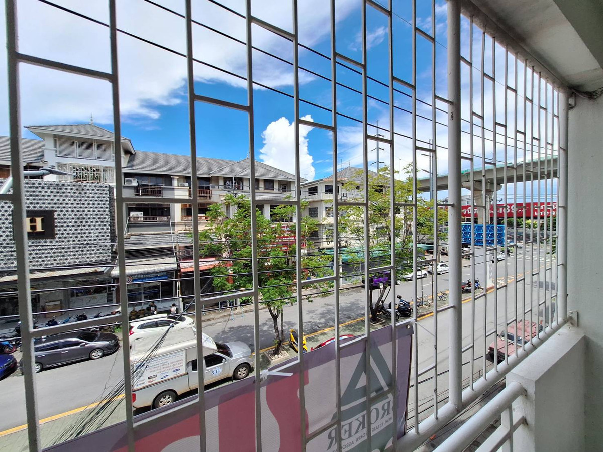 ให้เช่าอาคารพาณิชย์พระราม 2 บางขุนเทียน : ให้เช่า อาคารพาณิชย์ 4 ชั้น 2 คูหา เนื้อที่ 52 ตร.ว. โครงการธนบุรี คอมเพล็กซ์ พระราม 2 ใกล้เซ็นทรัลพระราม 2 ซอยพระราม 2 ซอย 60 ถนนพระราม2 เขตบางขุนเทียน กรุงเทพมหานคร