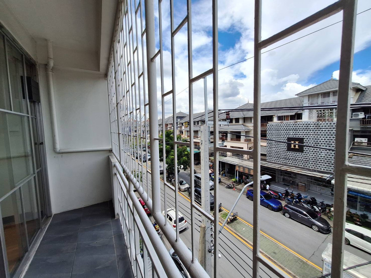 ให้เช่าอาคารพาณิชย์พระราม 2 บางขุนเทียน : ให้เช่า อาคารพาณิชย์ 4 ชั้น 2 คูหา เนื้อที่ 52 ตร.ว. โครงการธนบุรี คอมเพล็กซ์ พระราม 2 ใกล้เซ็นทรัลพระราม 2 ซอยพระราม 2 ซอย 60 ถนนพระราม2 เขตบางขุนเทียน กรุงเทพมหานคร