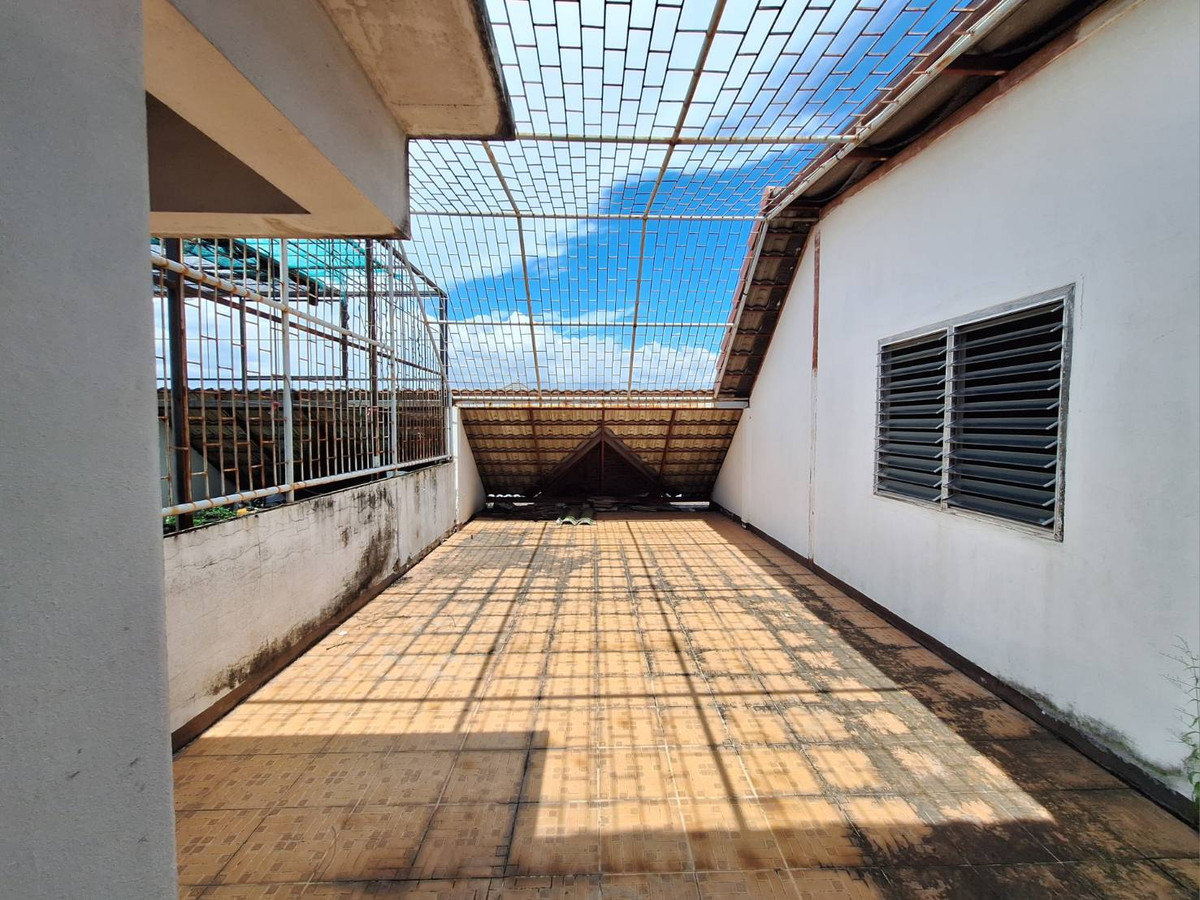 ให้เช่าอาคารพาณิชย์พระราม 2 บางขุนเทียน : ให้เช่า อาคารพาณิชย์ 4 ชั้น 2 คูหา เนื้อที่ 52 ตร.ว. โครงการธนบุรี คอมเพล็กซ์ พระราม 2 ใกล้เซ็นทรัลพระราม 2 ซอยพระราม 2 ซอย 60 ถนนพระราม2 เขตบางขุนเทียน กรุงเทพมหานคร