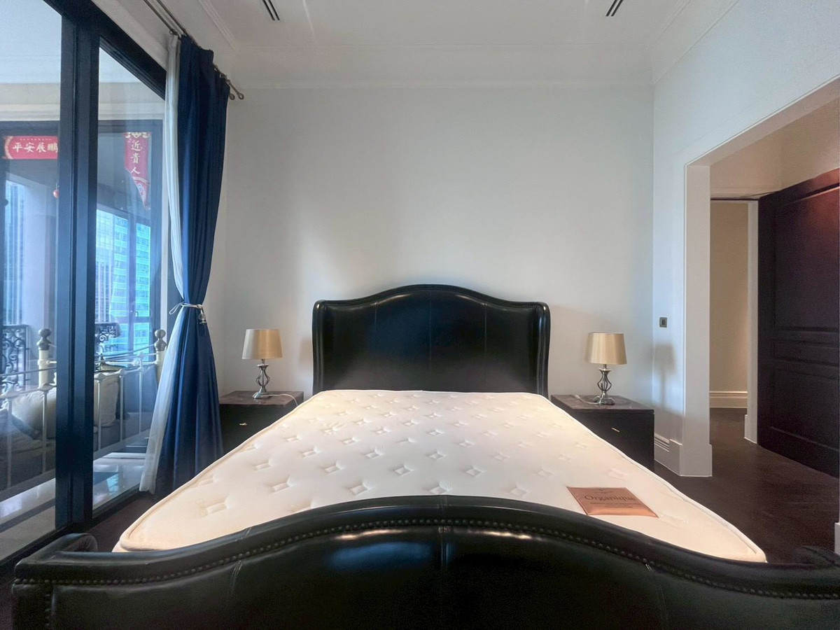 For RentCondoWitthayu, Chidlom, Langsuan, Ploenchit : 🍑🦊 98 Wireless 🦊🍑 2 Beds 3 Baths, Rental 180,000 Baht