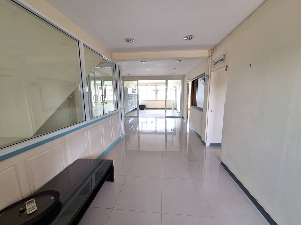 ให้เช่าอาคารพาณิชย์พระราม 2 บางขุนเทียน : ให้เช่า อาคารพาณิชย์ 4 ชั้น 2 คูหา เนื้อที่ 52 ตร.ว. โครงการธนบุรี คอมเพล็กซ์ พระราม 2 ใกล้เซ็นทรัลพระราม 2 ซอยพระราม 2 ซอย 60 ถนนพระราม2 เขตบางขุนเทียน กรุงเทพมหานคร