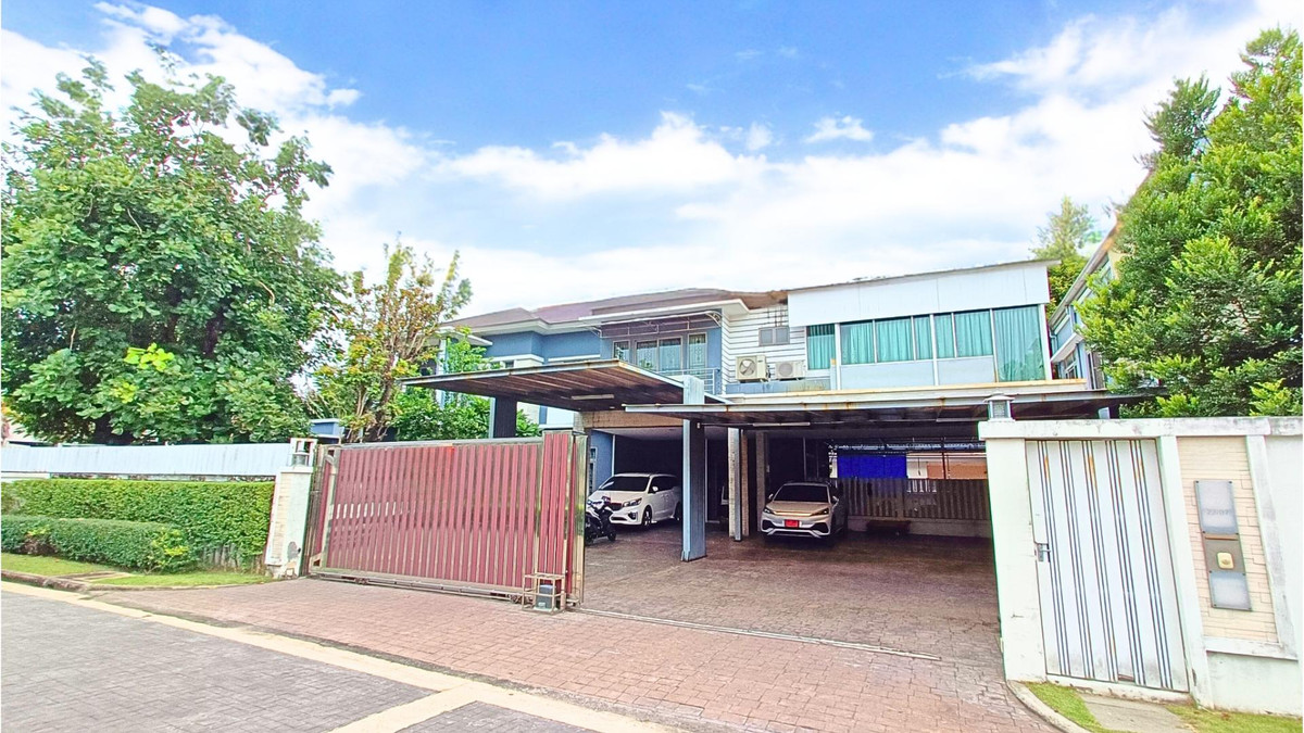 ขายบ้านลาดกระบัง สุวรรณภูมิ : ขายบ้านเดี่ยว ติดถนน 3 ด้าน มีลิฟ หน้าบ้านไม่ชนใคร 8ห้องนอน 10ห้องน้ำ 2ห้องทำงาน 1 สตูดิโอ Perfect Masterpiece พระราม 9 5 นาทีถึงทางด่วนและรถไฟฟ้า 236 ตร.ว. 