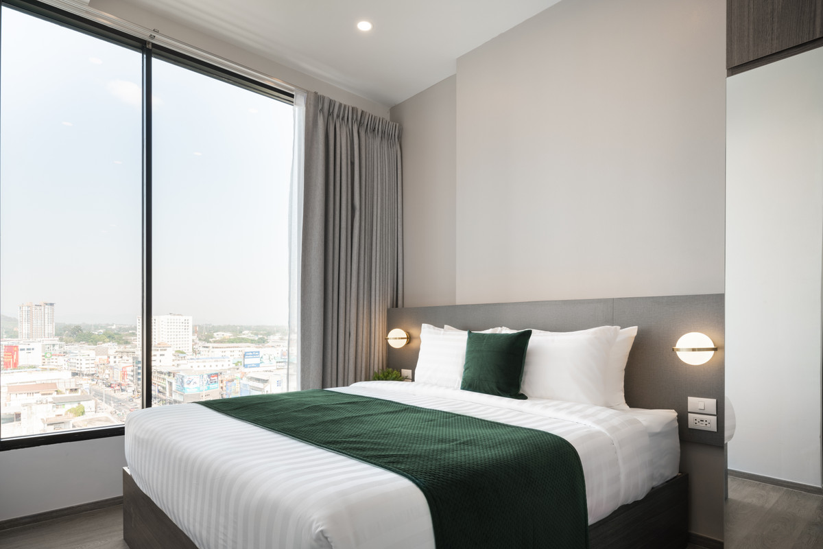 For RentCondoSriracha Laem Chabang Ban Bueng : 💎 Short term rent 🔥 Hampton Sriracha ❤️ 1 Bedroom Plus I 32 SQM.