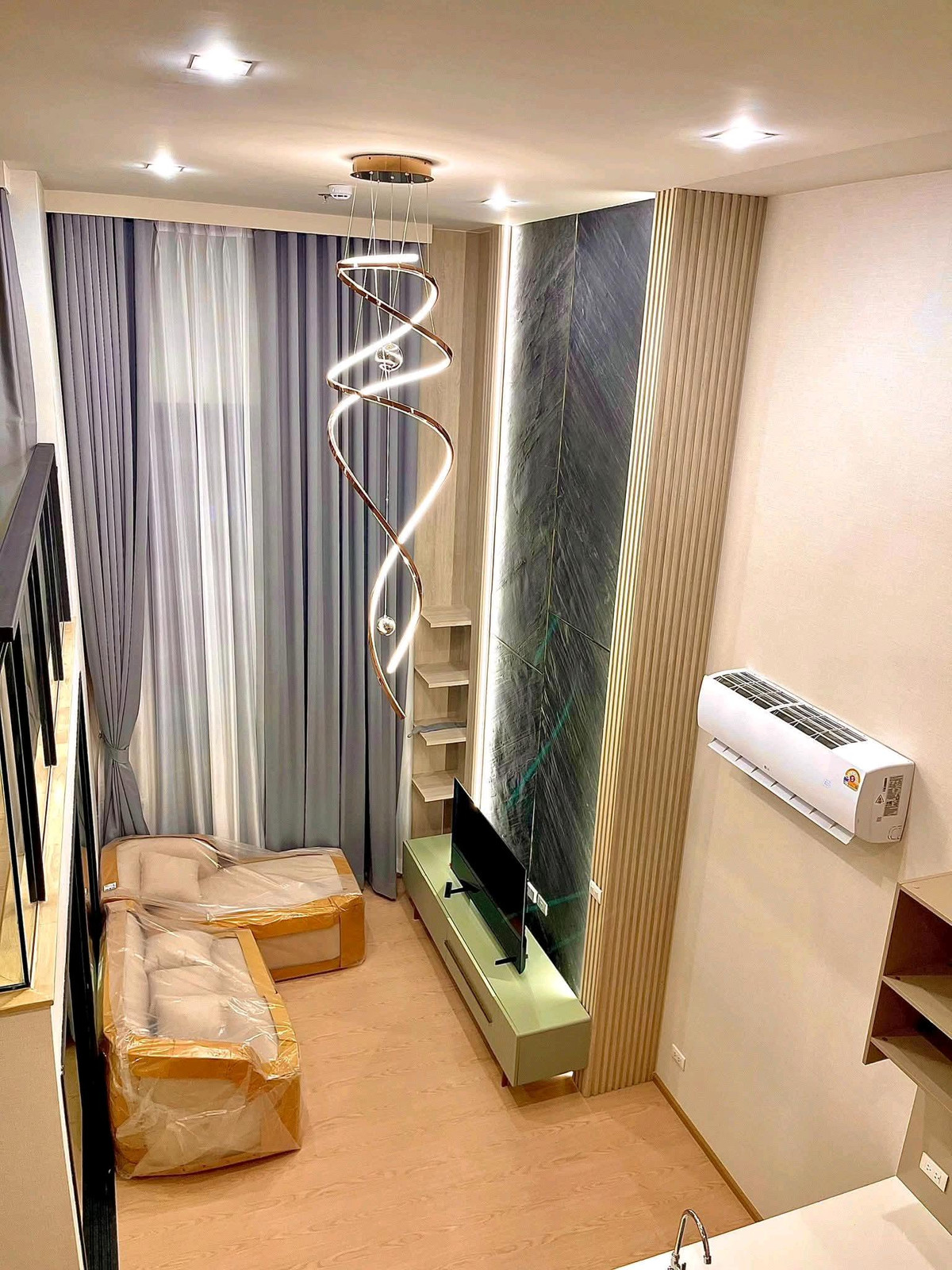 For RentCondoRama9, Petchburi, RCA : 🔥🔥Condo for rent The Base Urban Rama 9 🔥🔥Nearby Central Rama 9