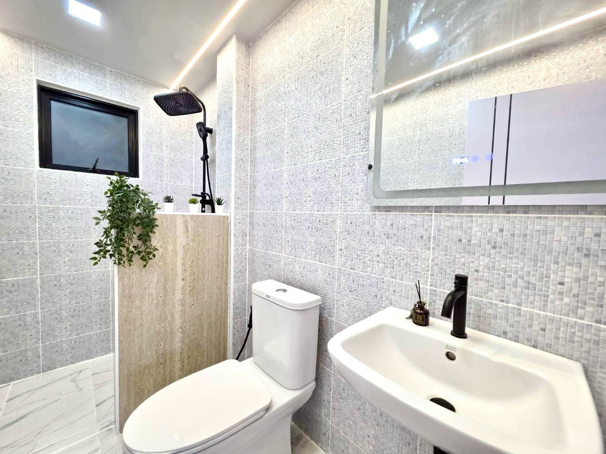 For SalePathum Thani,Rangsit, Thammasat : Newly renovated house for sale, ready to move in Modern style ✨📍 Baan Fah Piyarom, Lam Luk Ka Khlong 6