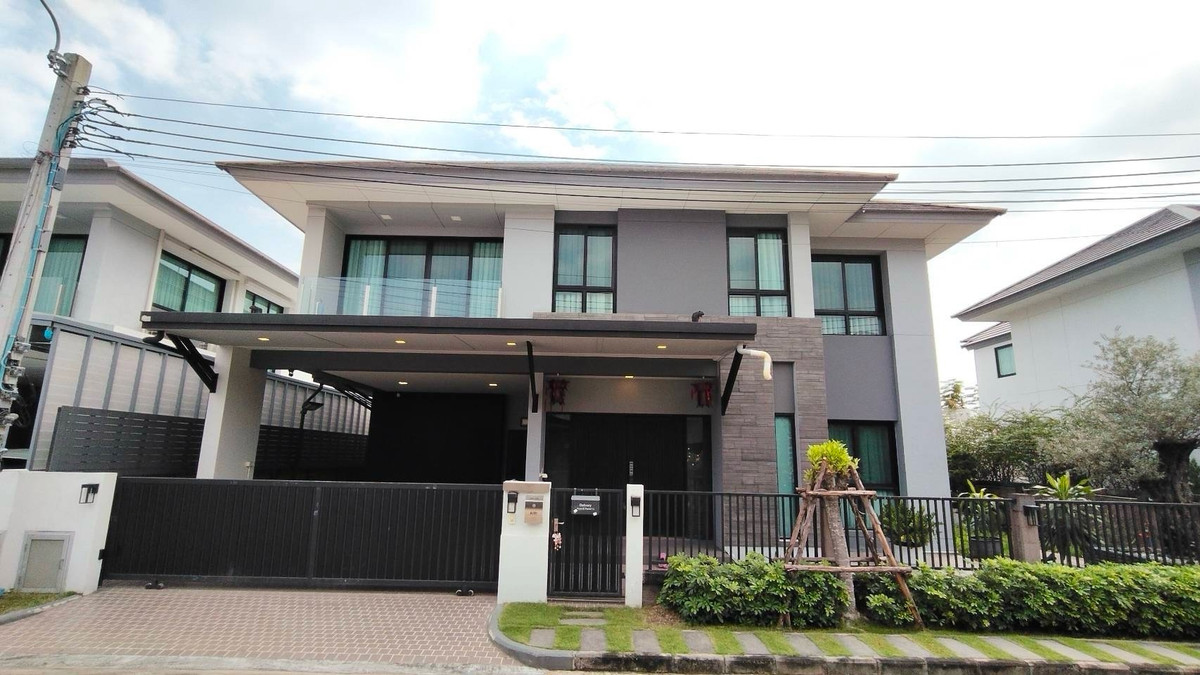 บ้านพระราม 2 บางขุนเทียน : ขาย / ให้เช่า บ้านเดี่ยว 2 ชั้น พร้อมสวนส่วนตัว
หมู่บ้านแอริ พระราม 2 (Aree Rama 2)