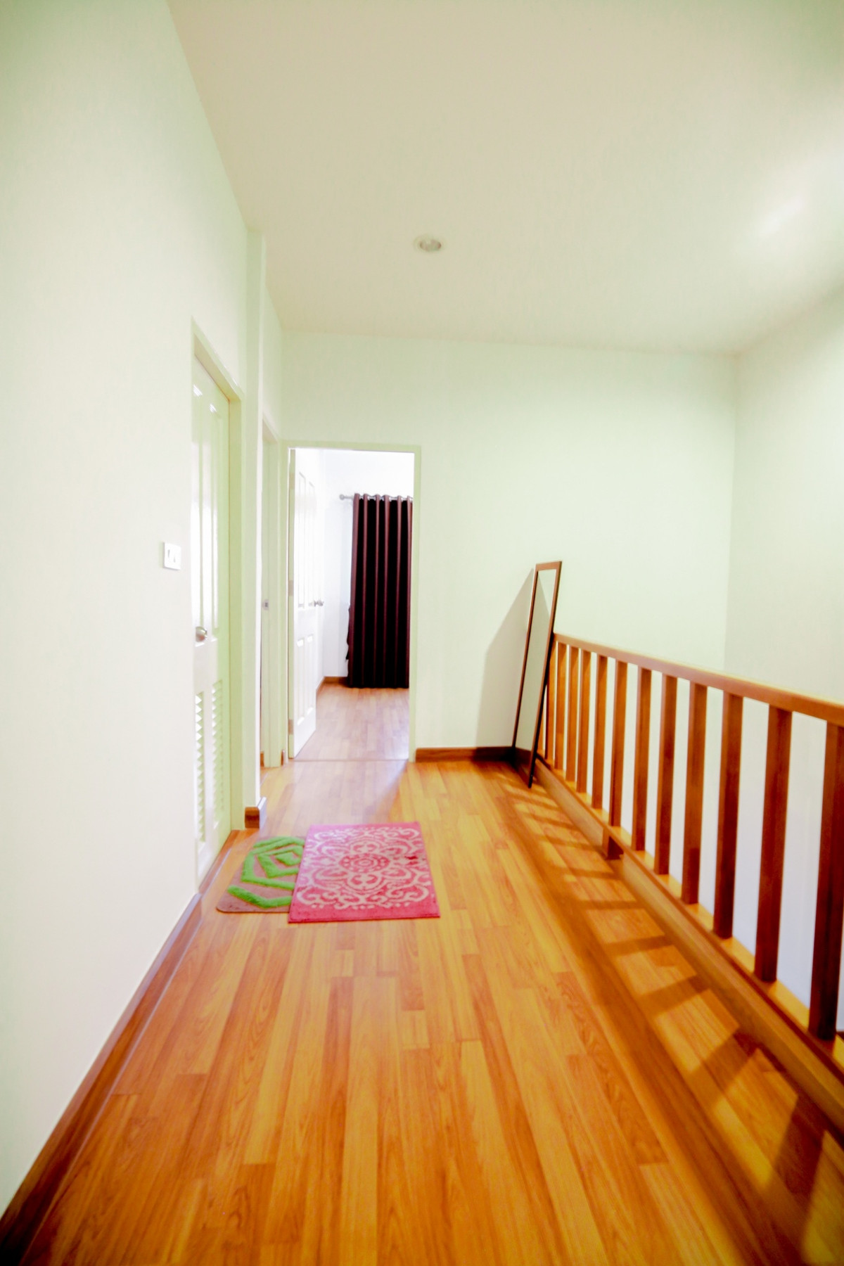 ให้เช่าทาวน์โฮมนวมินทร์ รามอินทรา :  ขาย/ให้เช่าทาวน์โฮมหลังริม หน้าสวน วิวสระ เมดิโอ้ นิมิตใหม่ เฟอร์ครบหิ้วกระเป๋าเข้าอยู่ได้เลย