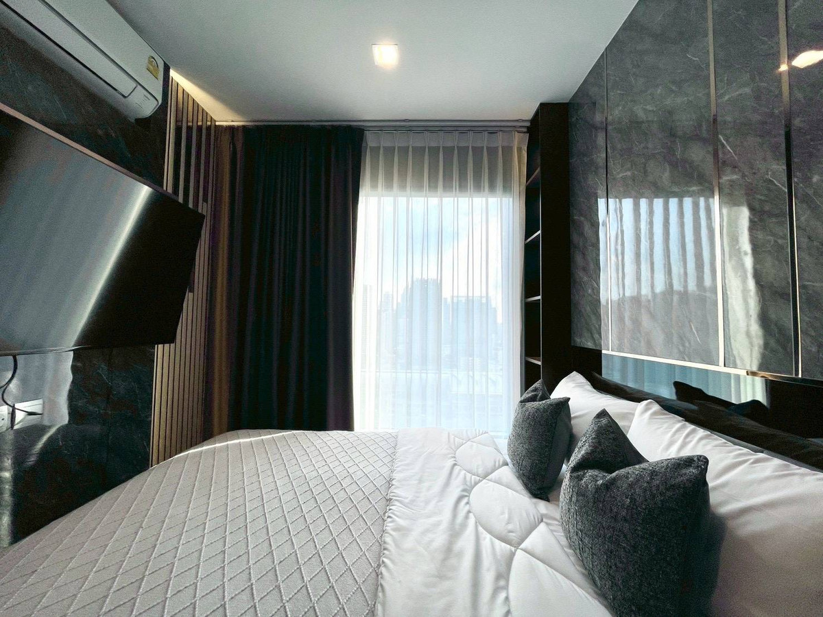 ให้เช่าคอนโดพระราม 9 เพชรบุรีตัดใหม่ RCA : ให้เช่า Life Asoke Hype ราคา 24,000 บาท [MPr251231]