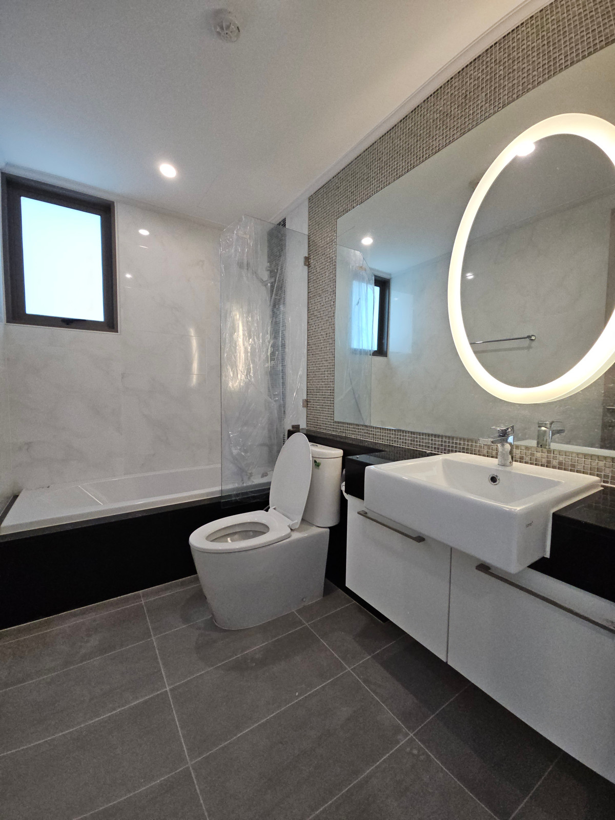 ให้เช่าคอนโดสุขุมวิท อโศก ทองหล่อ : ให้เช่า ศุภาลัย โอเรียนทอล สุขุมวิท 39 (84 ตร.ม.) 2 นอน 2 น้ำ พร้อมอยู่ 