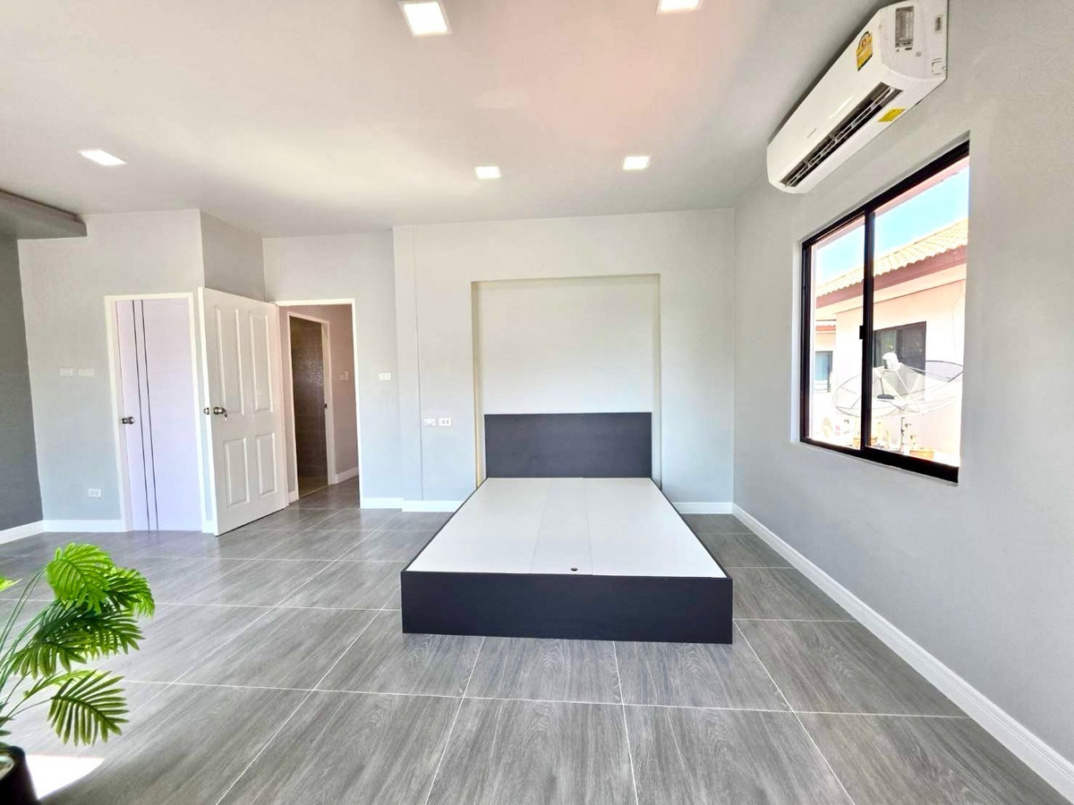 For SalePathum Thani,Rangsit, Thammasat : Newly renovated house for sale, ready to move in Modern style ✨📍 Baan Fah Piyarom, Lam Luk Ka Khlong 6