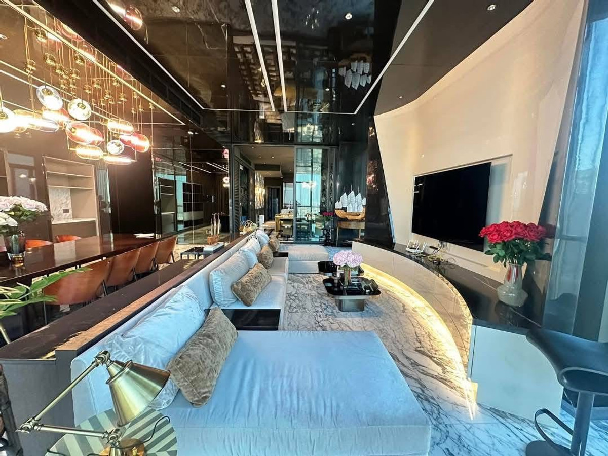 For RentCondoSukhumvit, Asoke, Thonglor : The Monument Thonglor Ultra-Luxury 3-Bedroom Residence with Private Lift, Pet-Friendly Please call: 062-496-6454