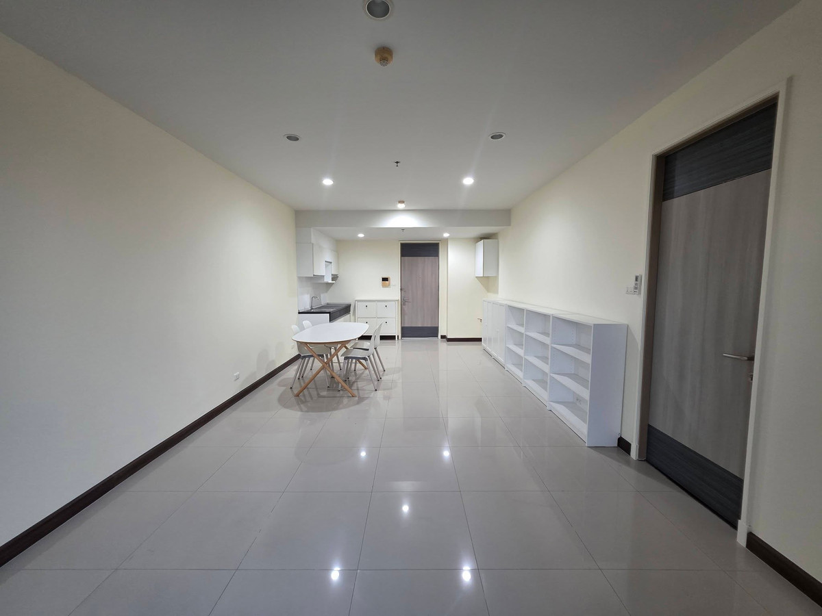 For RentCondoRatchathewi,Phayathai : The Best Price, Prime Location, fully furnished and ready to move in.