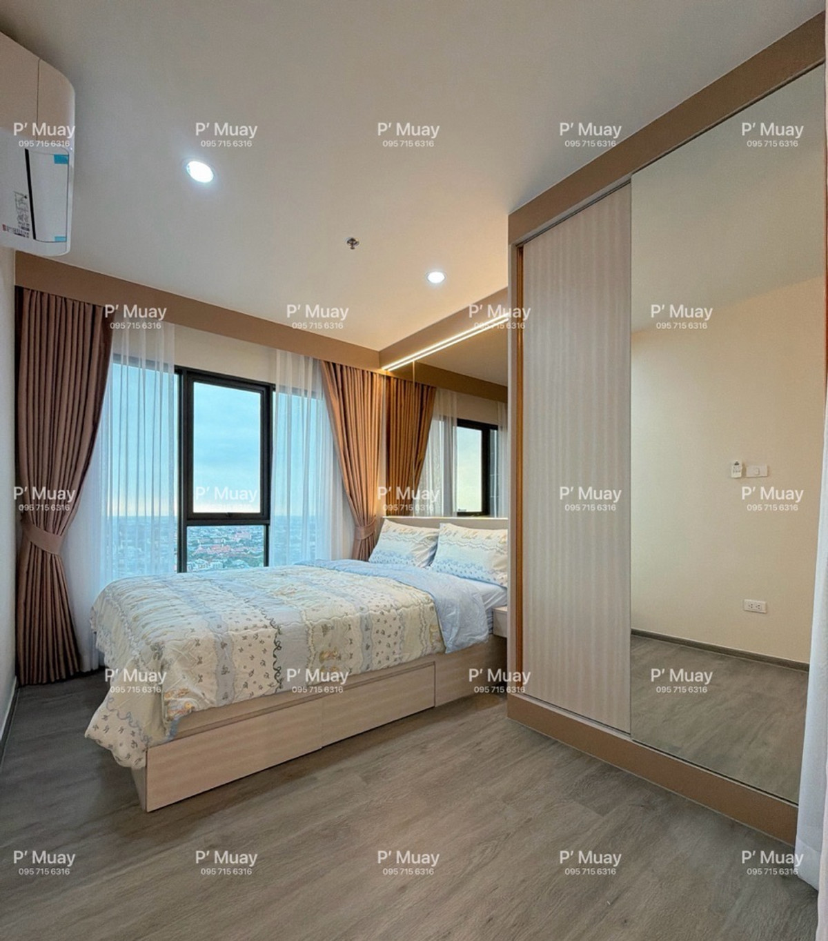 ให้เช่าคอนโดท่าพระ ตลาดพลู วุฒากาศ : ✅ พร้อมเข้าอยู่ ✅ จองได้ค่ะ

ให้เช่า ห้องสวย วิวโล่ง 📱Digital door lock📱คชฟฟ.ครบ📍มีเครื่องซักผ้า  #รีเจ้นท์โฮมวุฒากาศ ❤️ค่าเช่า 11,000 บาท 
( ไม่ได้พร็อบนะคะ )
