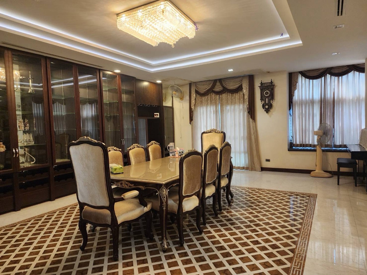 ขายบ้านบางนา แบริ่ง ลาซาล : คฤหาส์นในฝันของท่านนักกอล์ฟ ติด“Summit WindMill Gofl Clubในตำนาน”ใกล้สนามบินสุวรรณภูมิ ย่านนักธุรกิจชั้นนำ