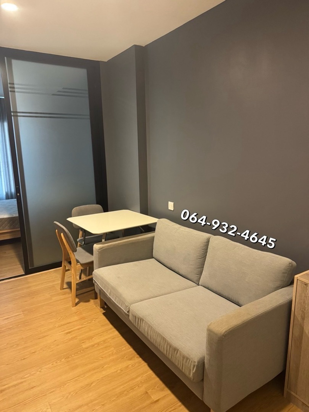 ให้เช่าคอนโดพระราม 9 เพชรบุรีตัดใหม่ RCA : ให้เช่า เฟอร์ครบ พร้อมเข้าอยู่ ไลฟ์ อโศก 1 ห้องนอน 35ตร.ม วิวไม่บล็อค ชั้นสูงกำลังดี ติดต่อ 064-932-4645 เคน