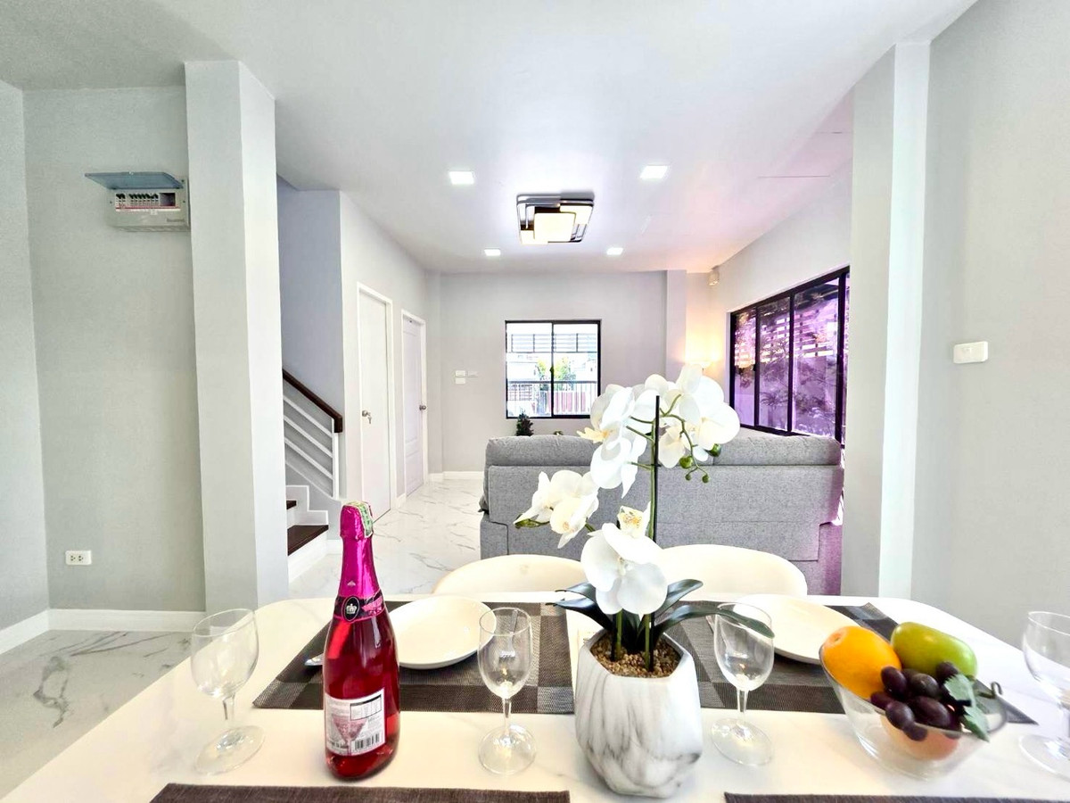 For SalePathum Thani,Rangsit, Thammasat : Newly renovated house for sale, ready to move in Modern style ✨📍 Baan Fah Piyarom, Lam Luk Ka Khlong 6