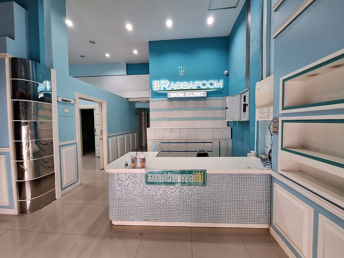 ให้เช่าอาคารพาณิชย์พระราม 2 บางขุนเทียน : ให้เช่า อาคารพาณิชย์ 4 ชั้น 2 คูหา เนื้อที่ 52 ตร.ว. โครงการธนบุรี คอมเพล็กซ์ พระราม 2 ใกล้เซ็นทรัลพระราม 2 ซอยพระราม 2 ซอย 60 ถนนพระราม2 เขตบางขุนเทียน กรุงเทพมหานคร