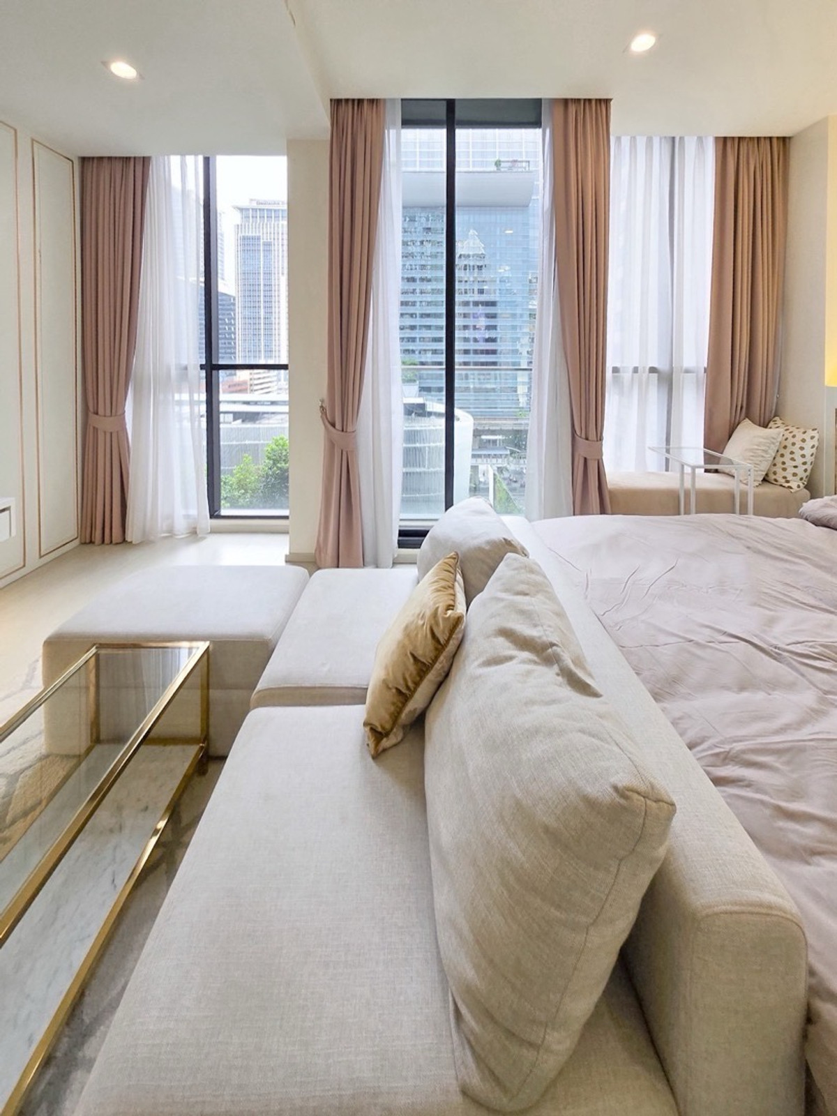 ให้เช่าคอนโดวิทยุ ชิดลม หลังสวน : ✨ For Rent ✨ Noble Ploenchit / 45 Sqm. / 9th Floor / Fully Furnished / 30,000 THB 🔥