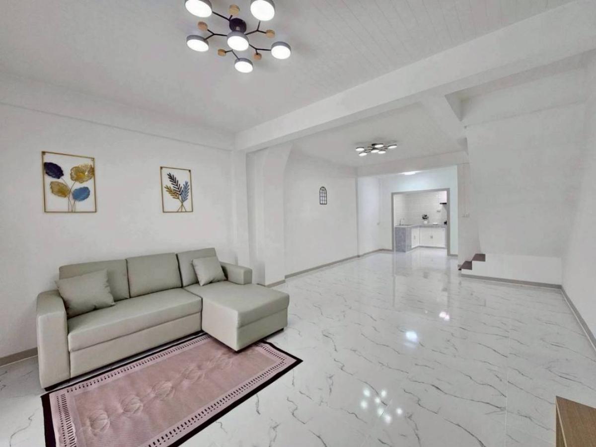 ขายทาวน์โฮมนนทบุรี บางใหญ่ บางบัวทอง : ขายทาวน์เฮ้าส์/ทาวน์โฮม  นันทิชา 1 รีโนเวทใหม่ บางบัวทอง บางบัวทอง นนทบุรี CX-141377