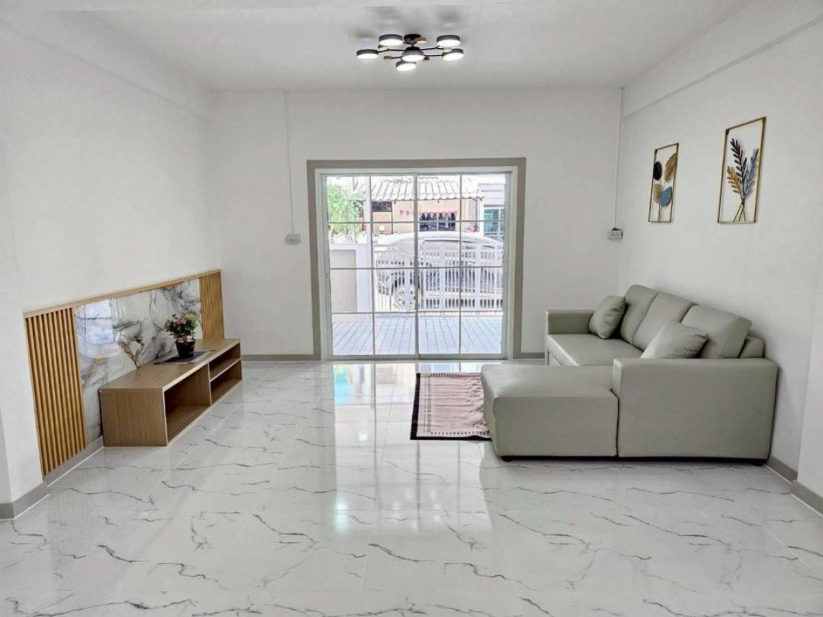 ขายทาวน์โฮมนนทบุรี บางใหญ่ บางบัวทอง : ขายทาวน์เฮ้าส์/ทาวน์โฮม  นันทิชา 1 รีโนเวทใหม่ บางบัวทอง บางบัวทอง นนทบุรี CX-141377