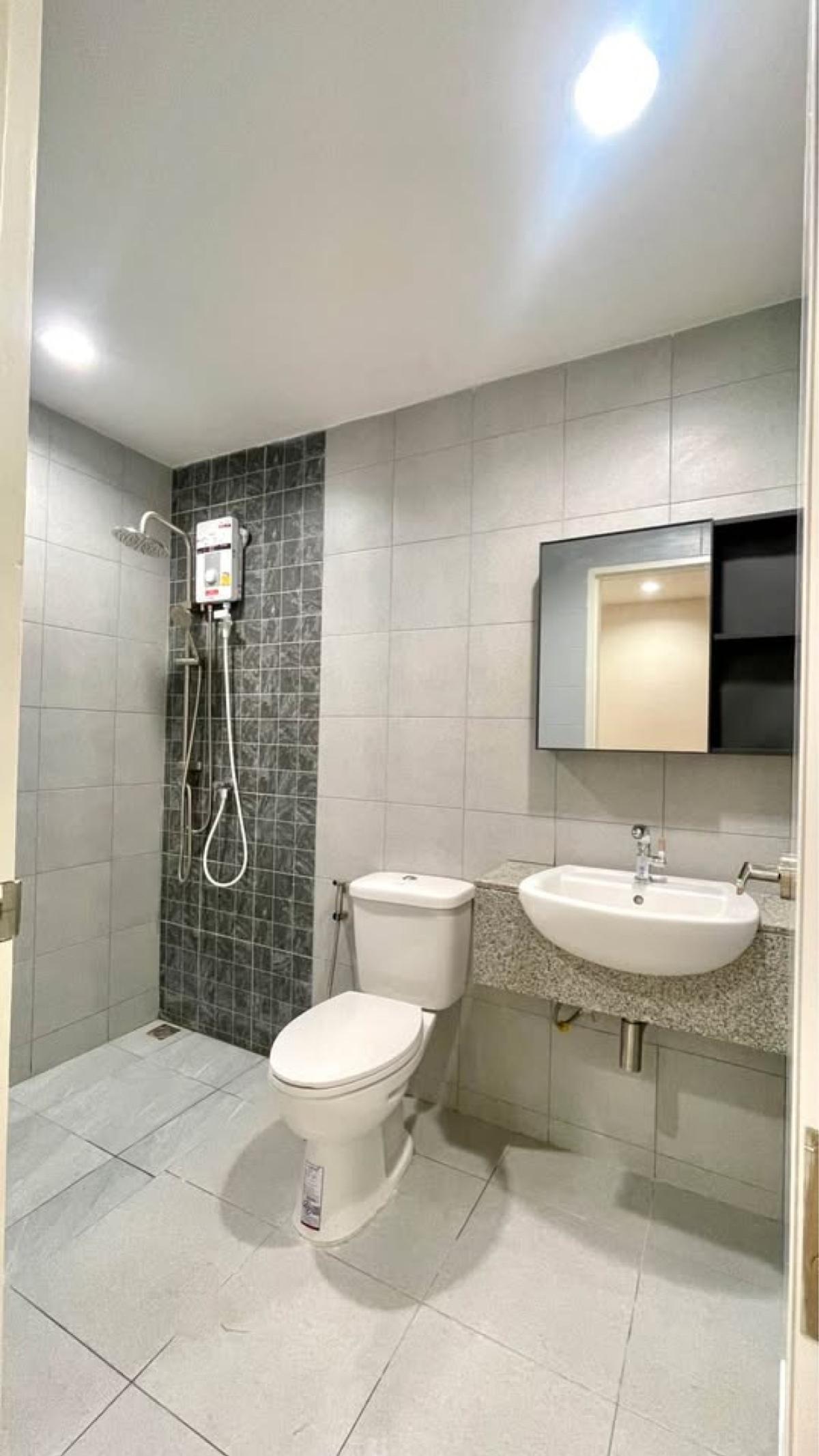 For SaleTownhomePattanakan, Srinakarin : For Sale Townhouse/Townhome  , Town Plus Rama 9 , newly renovated , Hua Mak , Bang Kapi , Bangkok , CX-140112