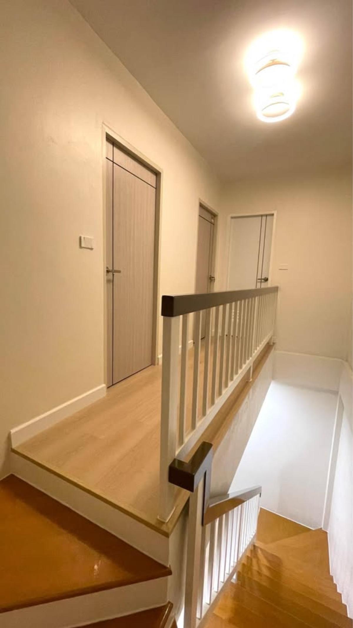 For SaleTownhomePattanakan, Srinakarin : For Sale Townhouse/Townhome  , Town Plus Rama 9 , newly renovated , Hua Mak , Bang Kapi , Bangkok , CX-140112