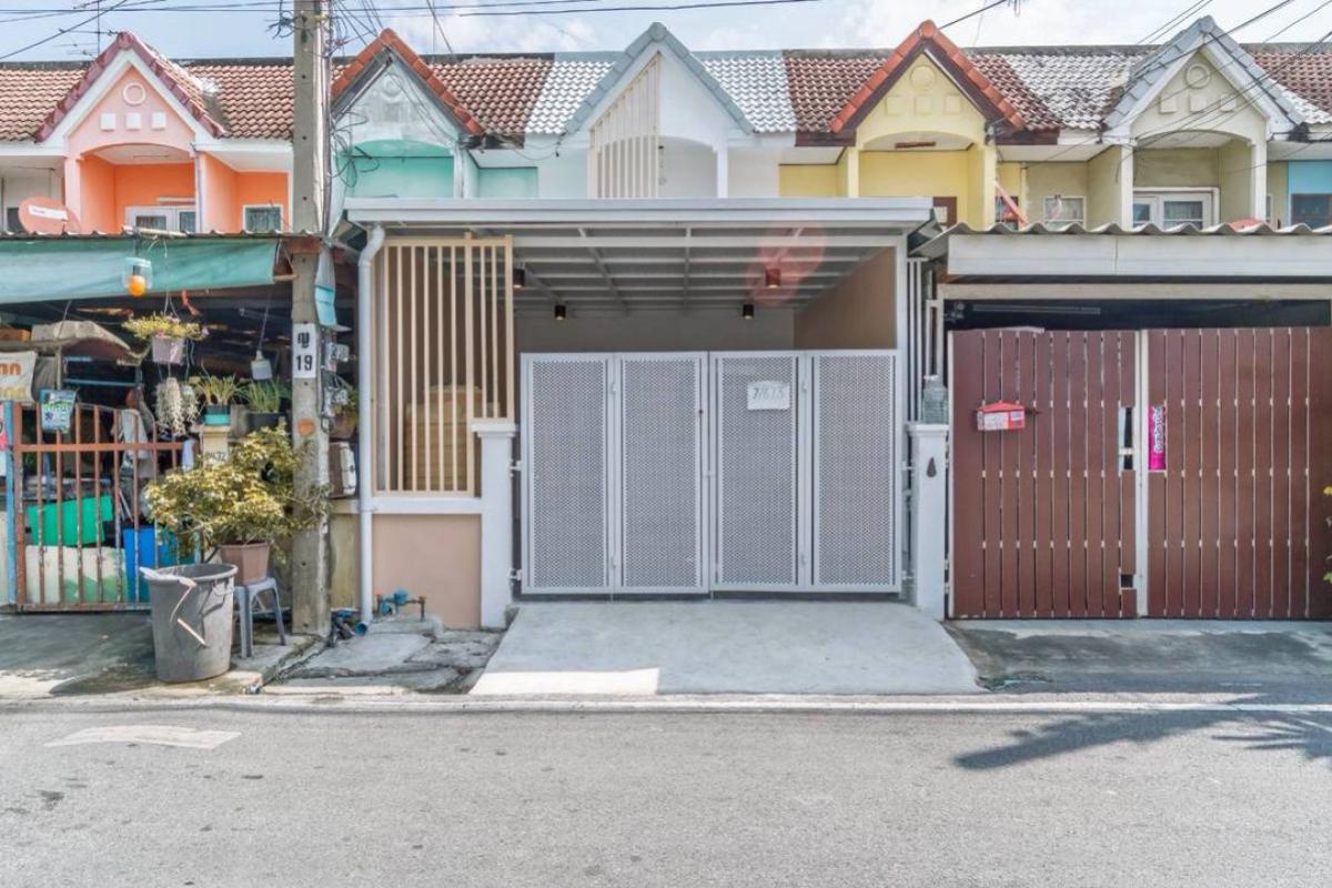 For SaleTownhomeNonthaburi, Bang Yai, Bangbuathong : For Sale Townhouse/Townhome  , Baan Rattanathibet , newly renovated , MRT-Talad Bang Yai , Bang Rak Phatthana , Bang Bua Thong , Nonthaburi , CX-140802