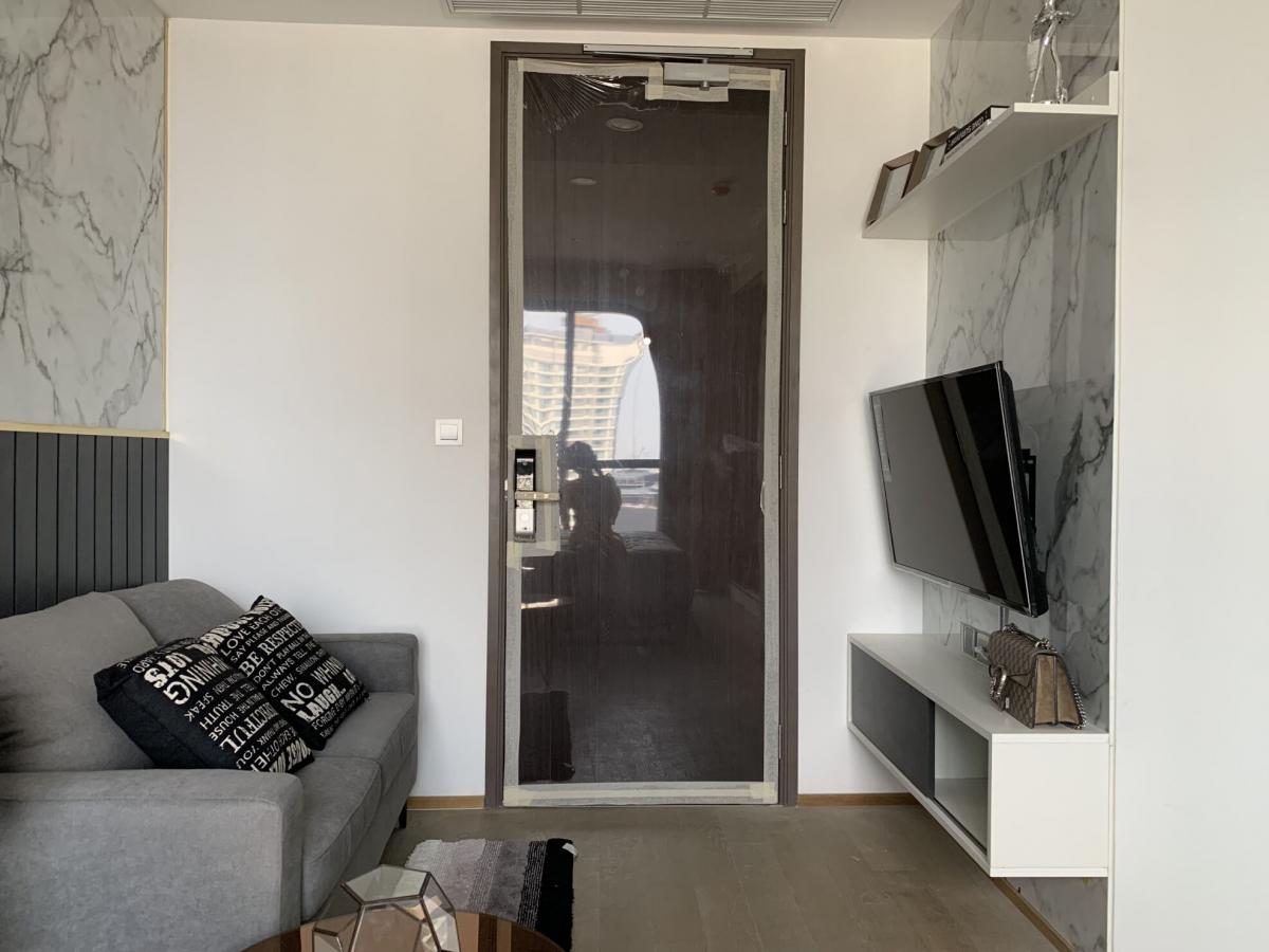 ขายคอนโดสยาม จุฬา สามย่าน : 07/03/2026, รวมค่าโอนชีวิตติด BTS! Ashton Chula-Silom Studio 24.5 ตร.ม. เพียง 6.02 ล้าน ใกล้จามจุรีและสีลม สะดวกทุกการเดินทาง!