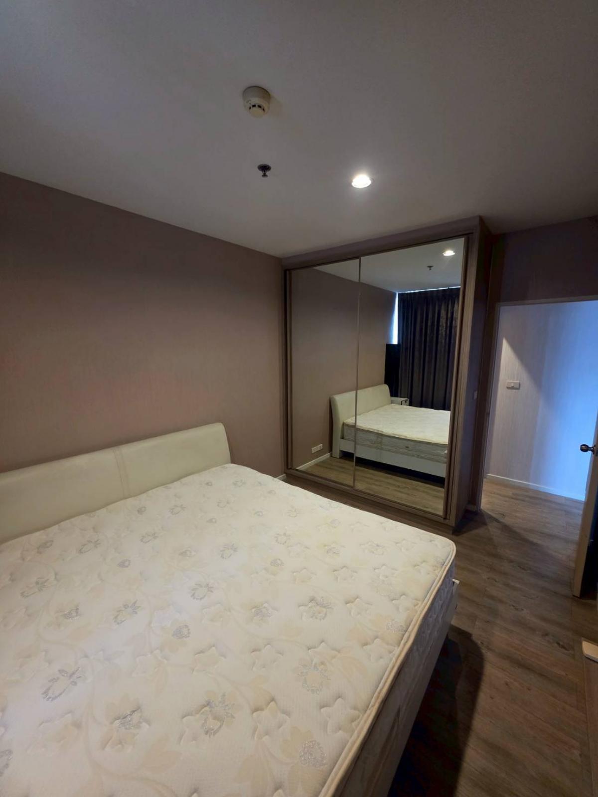 For SaleCondoLadprao, Central Ladprao : For sale/rent The Issara Ladprao 2 bedroom near BTS/MRT LadpraoPrice 5.5 million or rent 24,000 baht per month, a fully equipped quality condo!