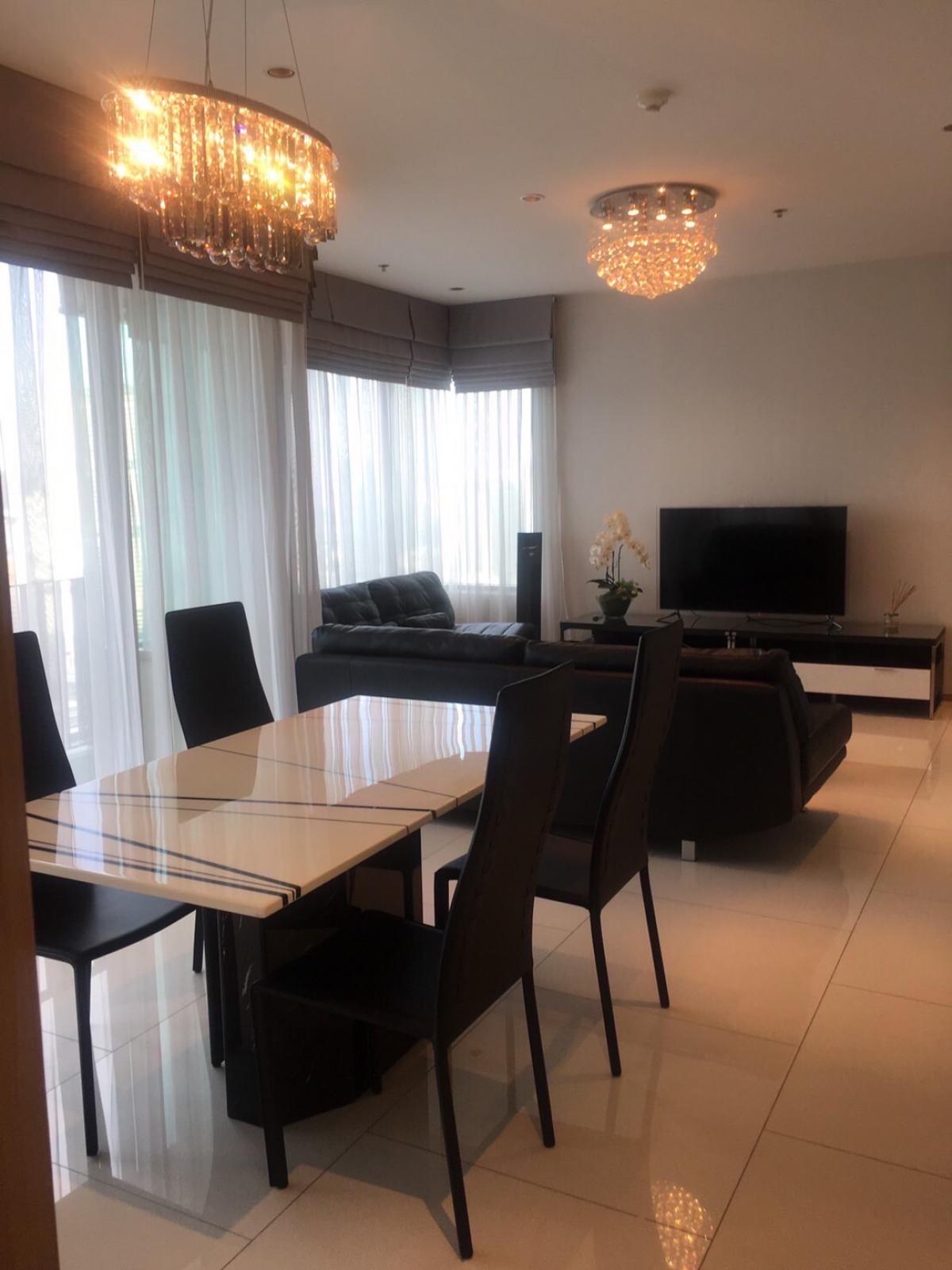 For SaleCondoSukhumvit, Asoke, Thonglor : Superb 2-bedroom condo in the heart of Phrom PhongFor sale at 22.6 million THB or for rent at 80,000 THB per month!