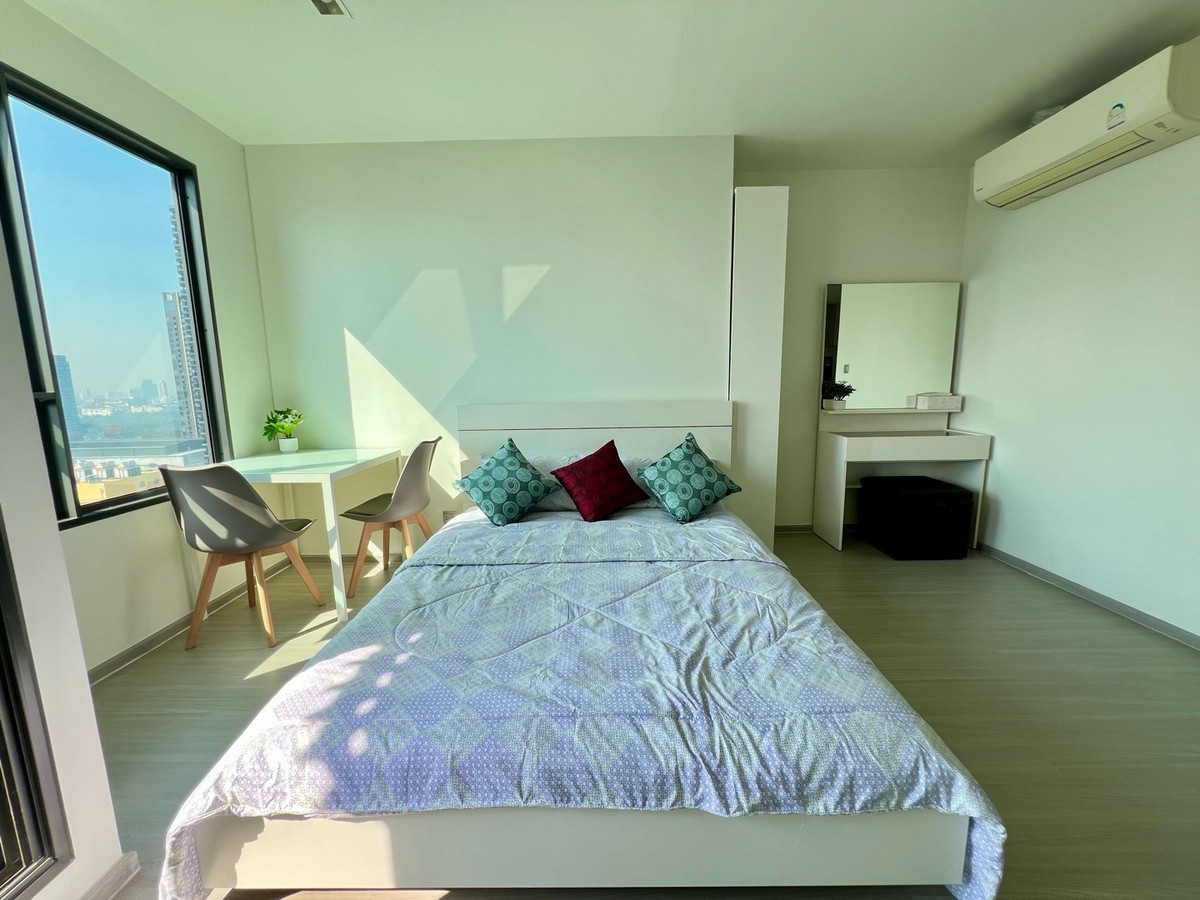 For SaleCondoLadprao, Central Ladprao : 4.25 MB 1 bedroom, divided into sections. Great location in the Ladprao area, Life Ladprao, tel./line: 098-905-2645