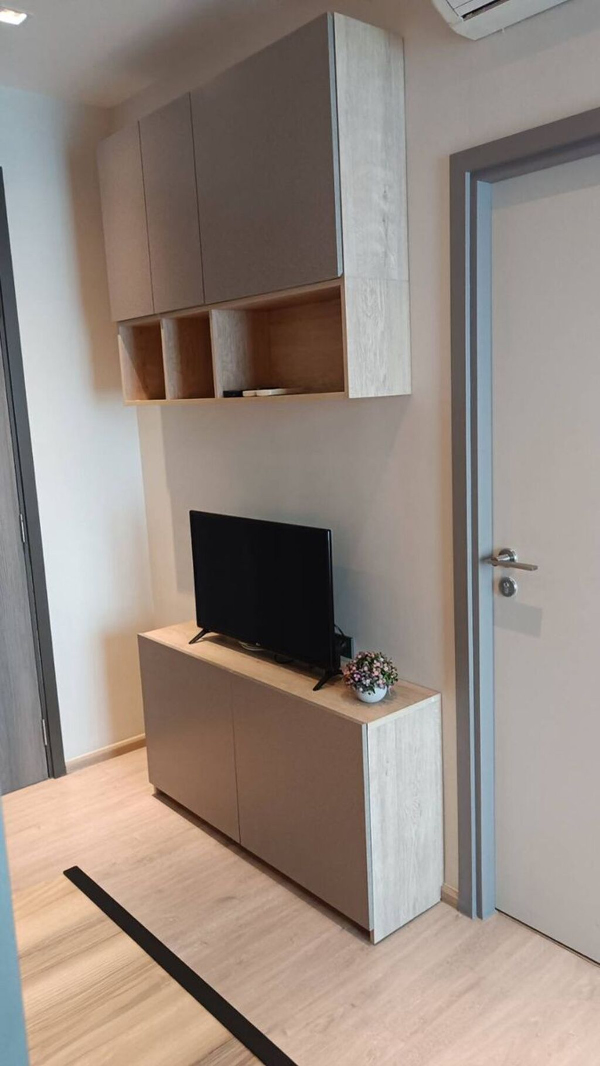 ให้เช่าคอนโดท่าพระ ตลาดพลู วุฒากาศ : ให้เช่า วิสซ์ดอม สเตชั่น รัชดา-ท่าพระ เลขที่ 8/496 (ห้ามเลี้ยงสัตว์)