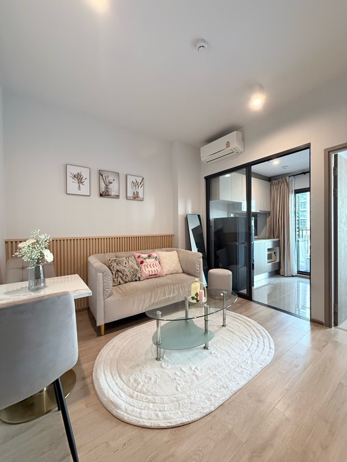 ให้เช่าคอนโดพระราม 9 เพชรบุรีตัดใหม่ RCA : 🏢 Ideo Rama 9 Asoke👫 Buil in สวย ✨ติด MRT เดินได้ ✨มุม Co working space เยอะ✨Face scan ทั้งตึก👍🏻✨