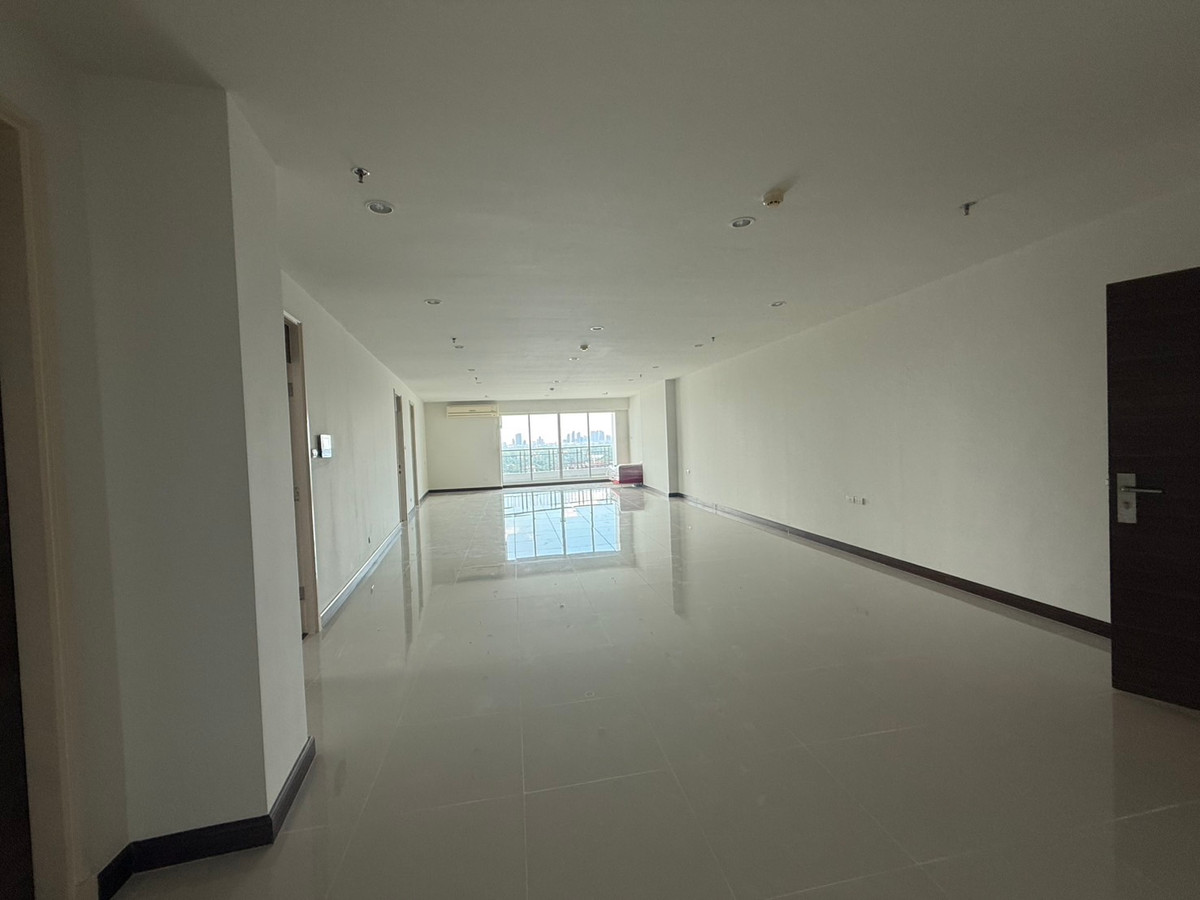 For SaleCondoRama3 (Riverside),Satupadit : 🏙️ Rare Item! Waterfront condo, large unit, 246 sq.m. Supalai Prima Riva MD-25025443