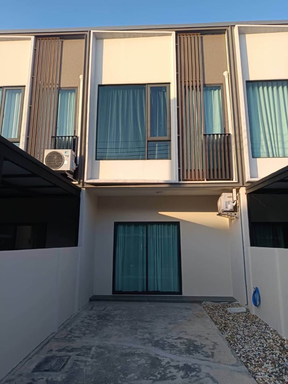 ให้เช่าทาวน์โฮมบางนา แบริ่ง ลาซาล : HR3130ให้เช่าทาวน์โฮมสไตล์คนรุ่นใหม่ โครงการ Altitude Kraf Bangna บ้านสวย ฟังก์ชันเป๊ะ ส่วนกลางจัดเต็มที่สุดในย่านบางนา