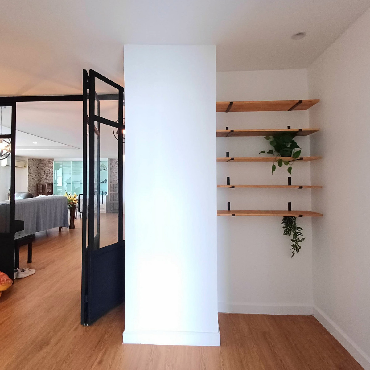 ให้เช่าคอนโดสุขุมวิท อโศก ทองหล่อ : Habitat Condominium Thonglor ห้องใหญ่ 3 ห้องนอน 260 ตร.ม. Please call: 062-496-6454