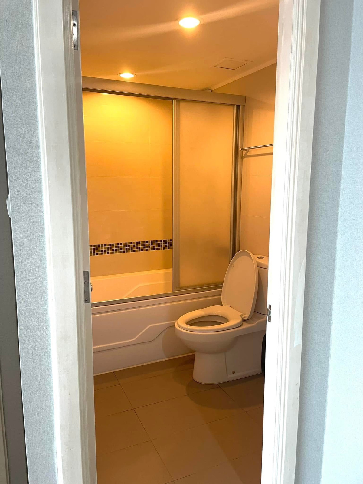 For SaleCondoRama3 (Riverside),Satupadit : 📌 Urgent‼️ Selling at a loss! Condo in a great location, convenient transportation ✅ Lumpini Park Riverside Rama 3 Condo MD-25085687