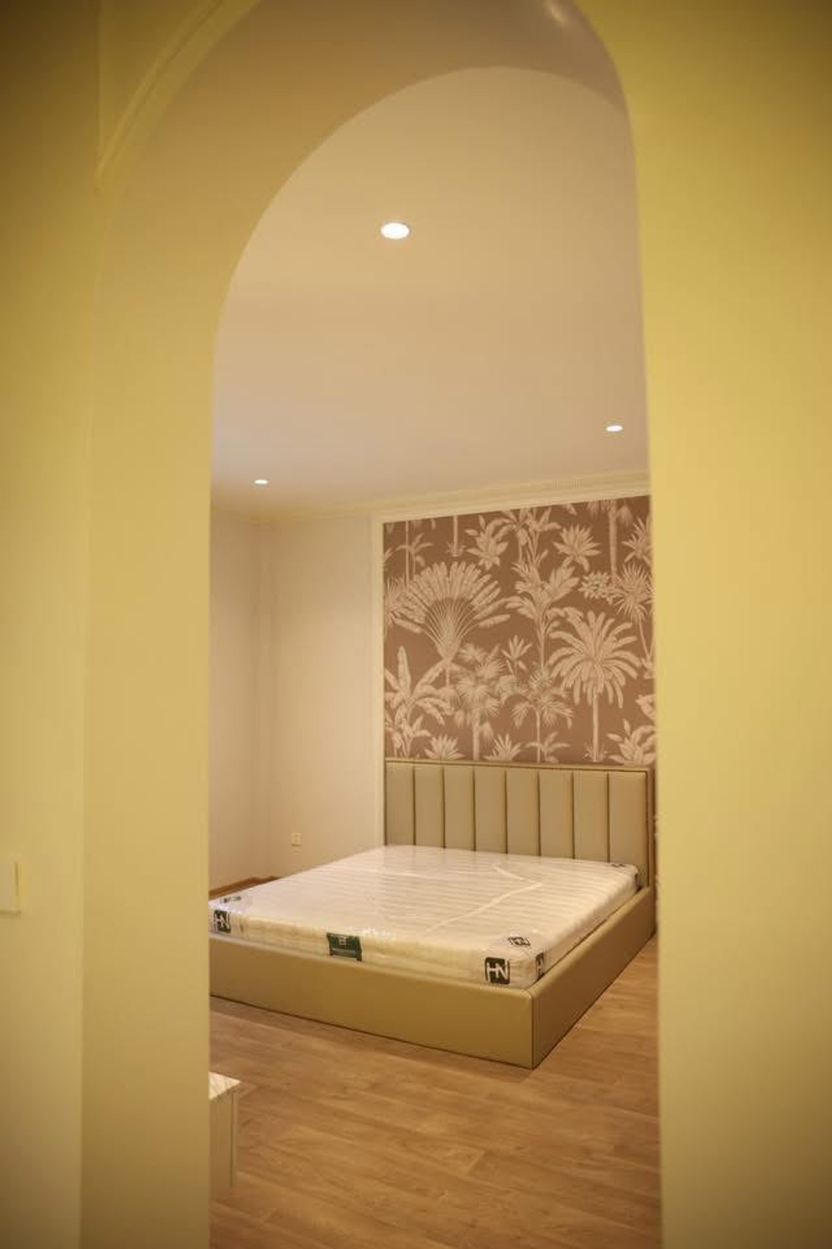 HouseLadkrabang, Suwannaphum Airport : Super Luxury house | Ready to move in immediately, Perfect Masterpiece Krungthep Kreetha, area 202 sq m | usable area 700 sq m • House facing south, corner plot, beautiful plot, 5 bedrooms | 6 bathrooms • Living room | Dining room • Thai kitchen + Western