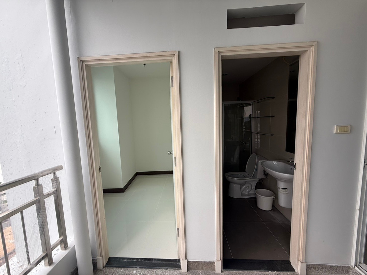 For SaleCondoRama3 (Riverside),Satupadit : 🏙️ Rare Item! Waterfront condo, large unit, 246 sq.m. Supalai Prima Riva MD-25025443