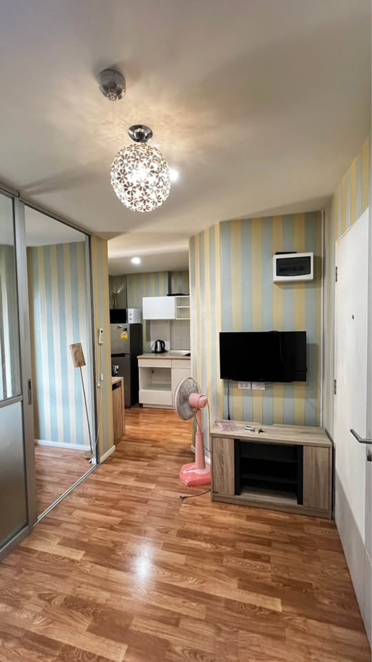 For RentCondoKhlongtoei, Kluaynamthai : 🔥 For rent Lumpini Place Rama 4-Ratchadaphisek 🔥 📍 Near MRT Queen Sirikit National Convention Center 🚆 Easy travel.