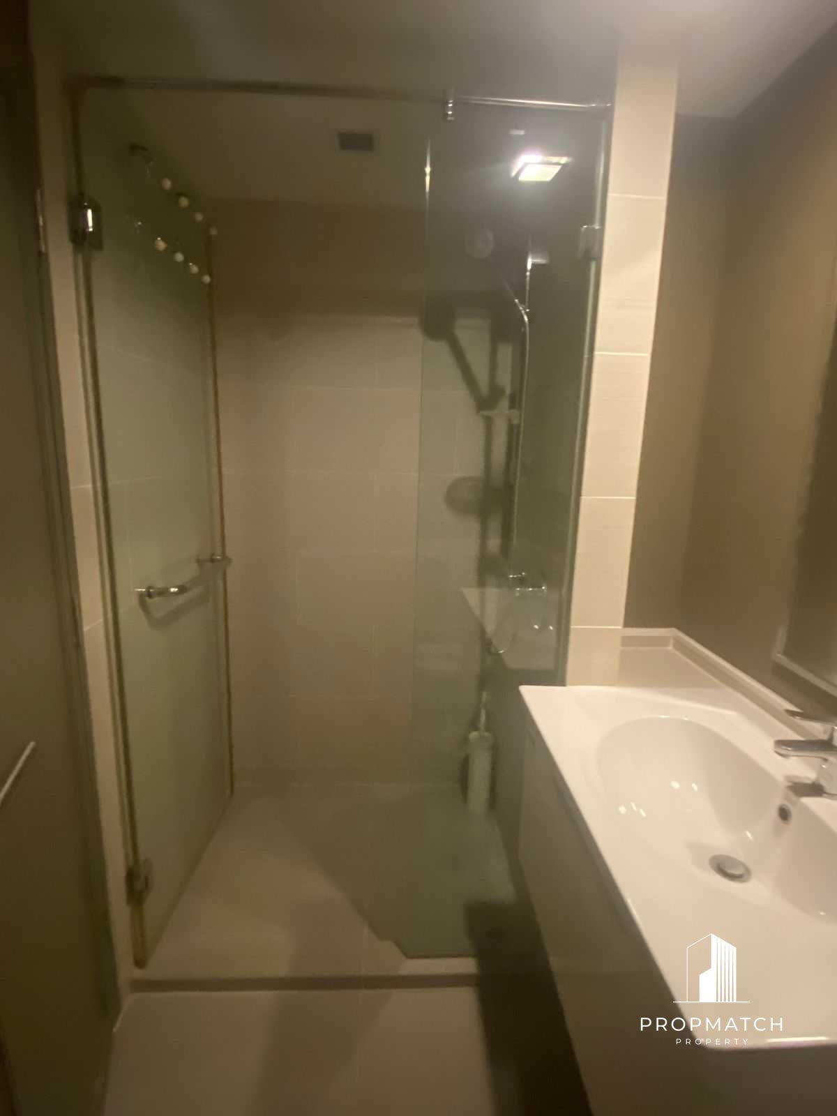 For SaleCondoRatchathewi,Phayathai : 🔥Hot Deal🔥Maestro 12 Ratchathewi 2 bedrooms, 2 bathrooms, 63 Sqm⚡️7.5 Mb only ⚡️Pet friendly, luxury project near Bts Ratchathewi⚡️If interested, contact Putter 0928895628