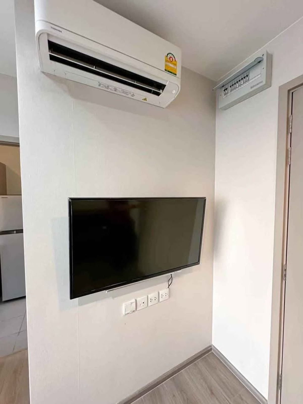 ให้เช่าคอนโดรัตนาธิเบศร์ สนามบินน้ำ พระนั่งเกล้า : คอนโด ชั้น 45 พร้อมเฟอร์นิเจอร์ ตกแต่งสวยงาม ให้เช่า ย่านนนทบุรี-รัตนาธิเบศร์ ใกล้MRT สถานีสะพานพระนั่งเกล้า เพียง 800 เมตร