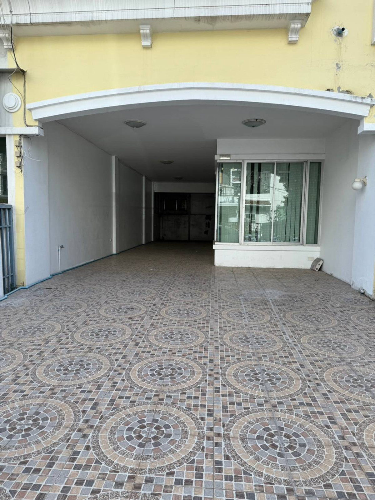 ให้เช่าทาวน์โฮมสมุทรปราการ สำโรง : ให้เช่าทาวน์โฮม บ้านกลางเมือง บริติช ทาวน์ ศรีนครินทร์ ใกล้ แม็คโคร ศรีนครินทร์ เพียง 2 นาที