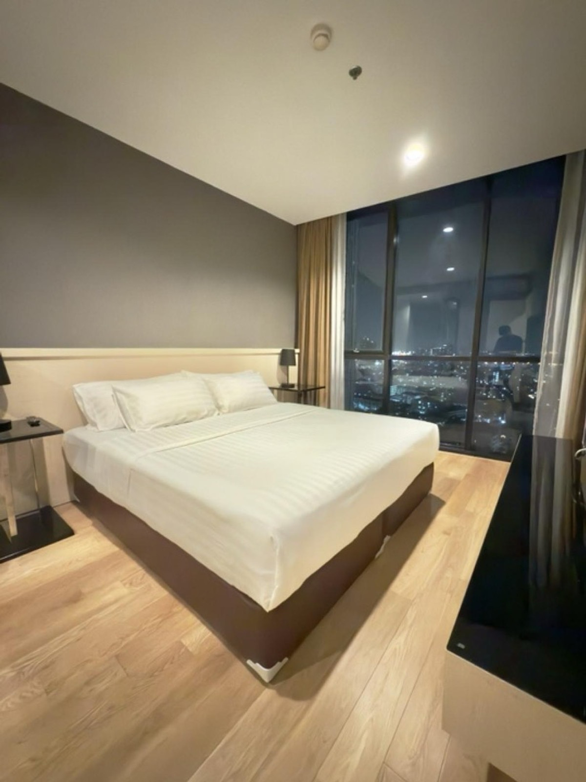 ให้เช่าคอนโดสุขุมวิท อโศก ทองหล่อ : ให้เช่าคอนโด