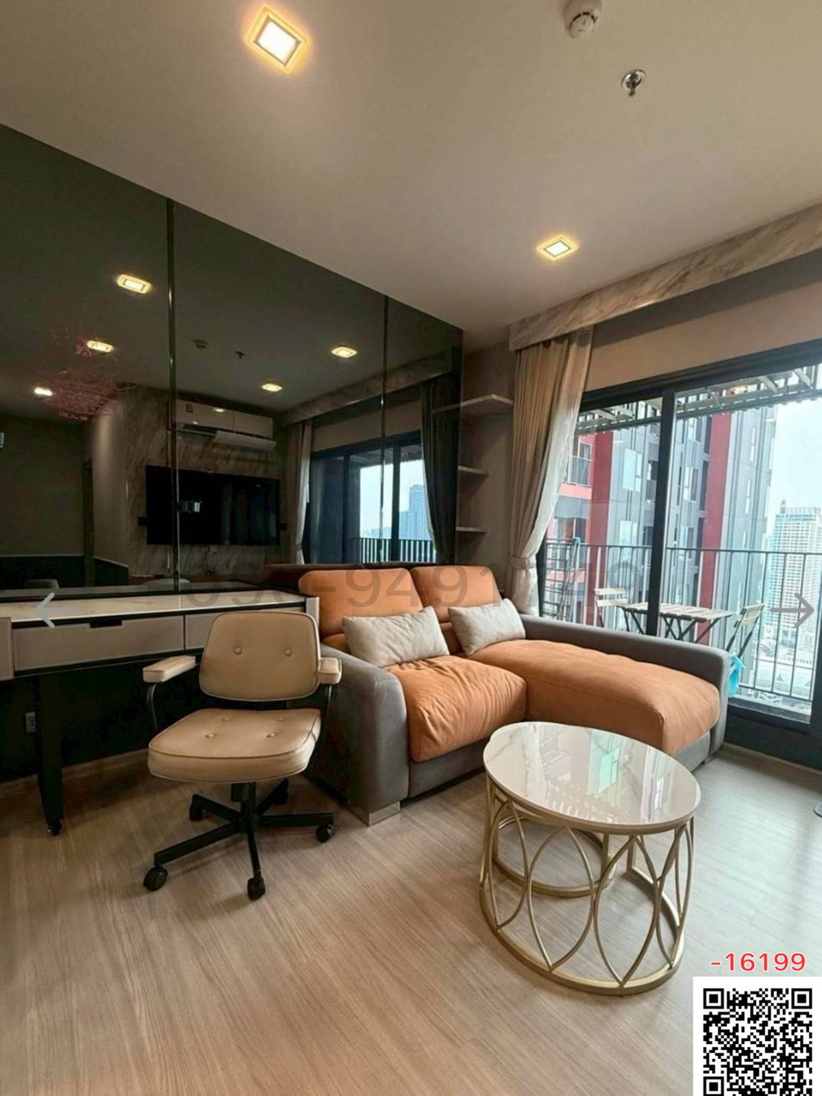 ขายคอนโดพระราม 9 เพชรบุรีตัดใหม่ RCA : ขาย  คอนโด Life Asoke Hype ใกล้ Fortune Town