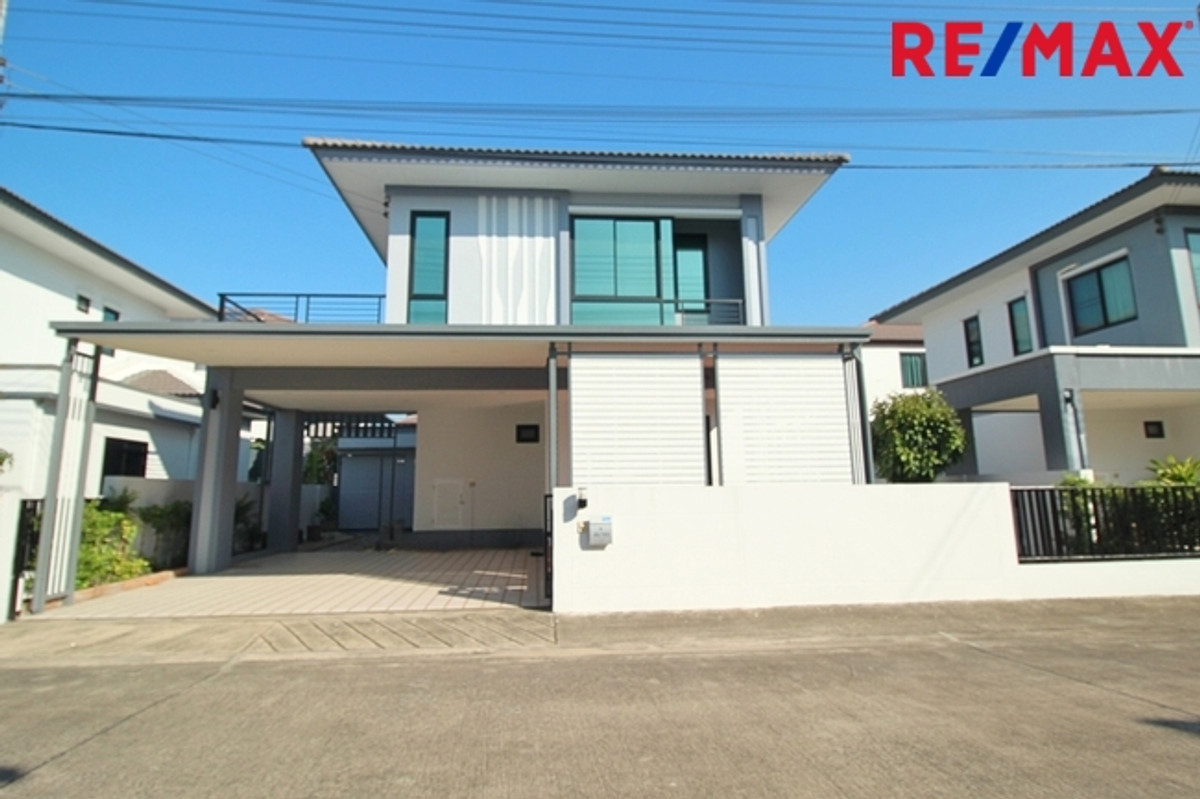 For SaleHouseBang kae, Phetkasem : Single house for sale, Laddarom Elegance Wongwaen Sathorn, has a bedroom on the 1st floor, beautifully decorated, 80 sq m.